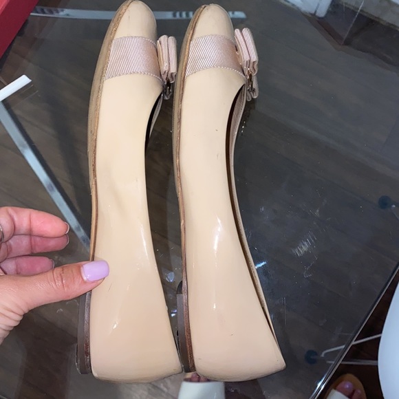 Ferragamo Varina in Nude Size 7.5 B - Picture 10 of 14